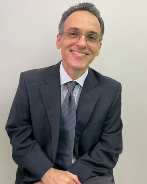 Dr. Jean Souza, endocrinologia e metabologia na Pacercor Clínica Integrada